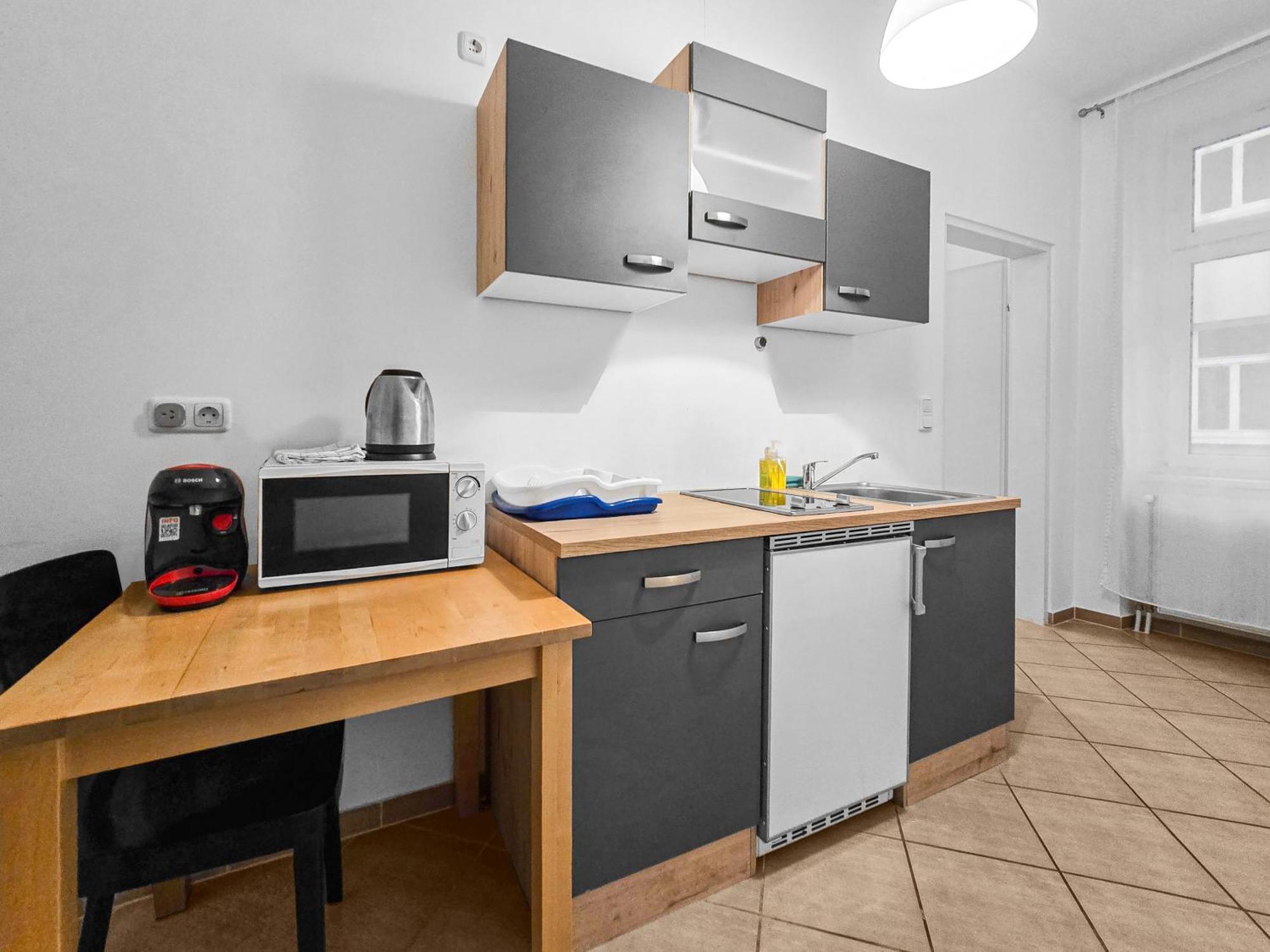 Modern Three-Bedroom, Triple King Beds Bécs Kültér fotó